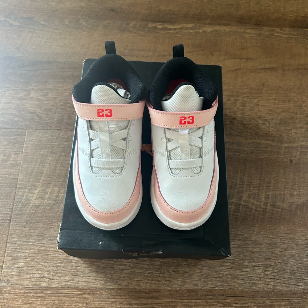 Kids Jordan Max Aura 3
